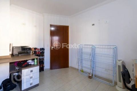 Image 11 - 869500