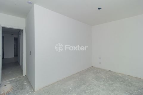 Image 7 - 869501