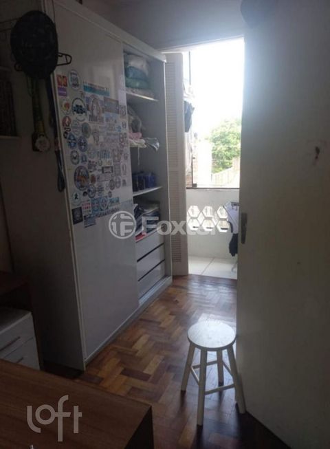 Image 7 - 869518