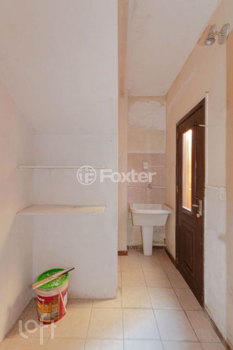 Image 7 - 869528