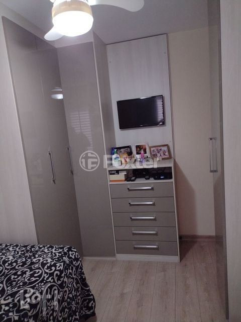 Image 10 - 869534