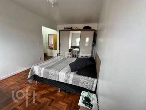 Image 7 - 869543