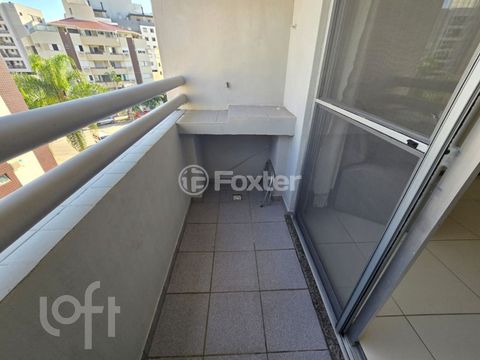 Image 3 - 869561