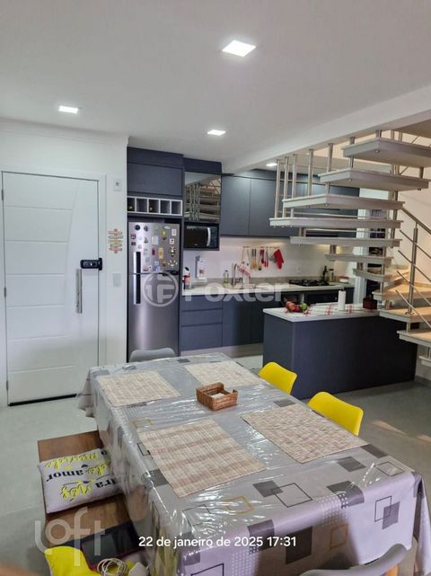Image 10 - 869566