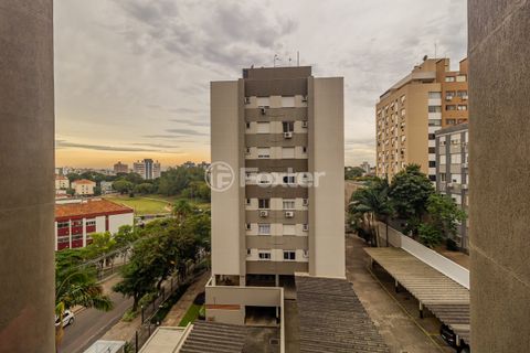 Image 6 - 869569