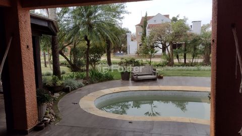 Image 7 - 869572