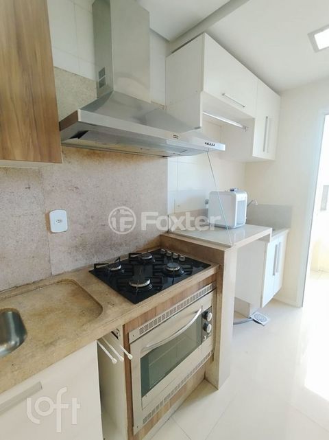 Image 9 - 869584