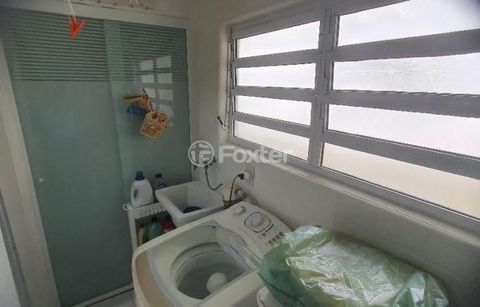 Image 7 - 869623