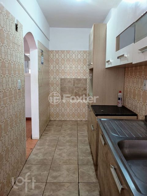 Image 11 - 869625