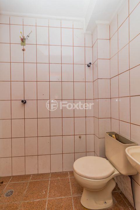 Image 7 - 869627