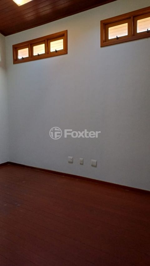 Image 6 - 869627