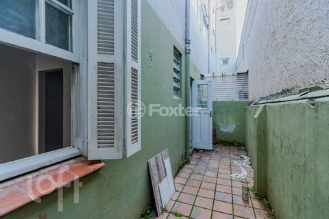 Image 16 - 869663