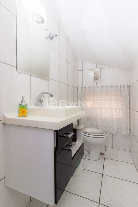 Image 7 - 869676