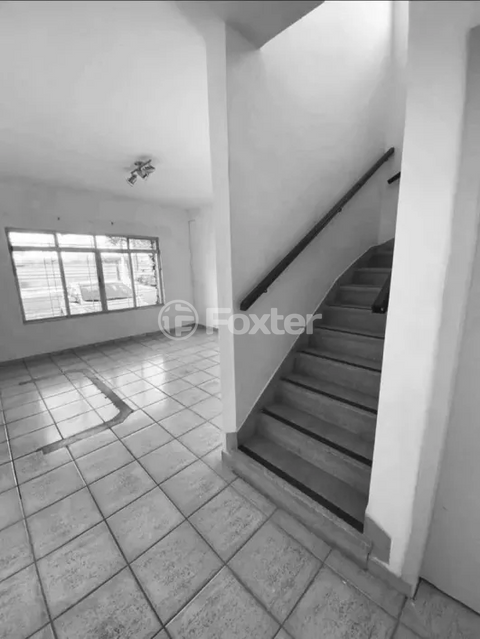 Image 9 - 869677