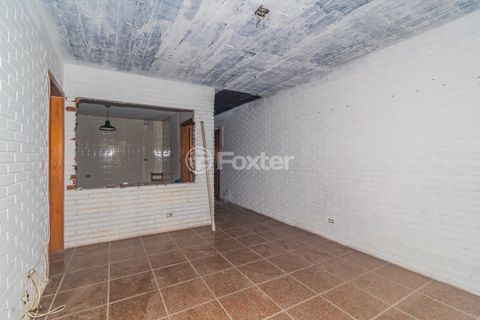 Image 10 - 869686