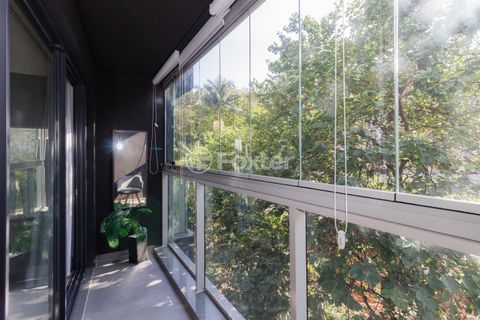 Image 4 - 869722
