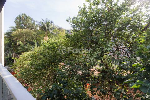 Image 5 - 869722