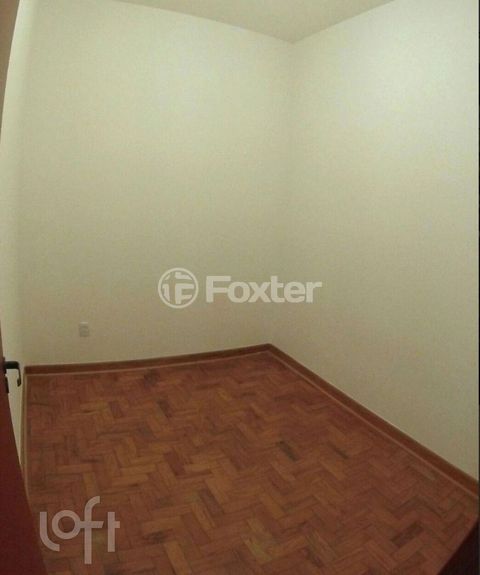 Image 4 - 869744