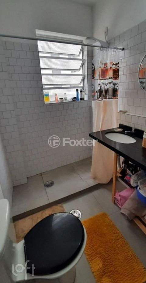Image 6 - 869744