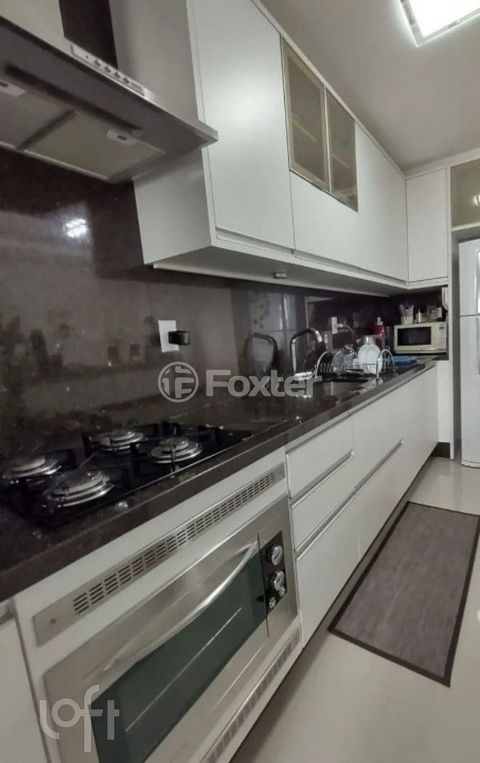 Image 7 - 869745