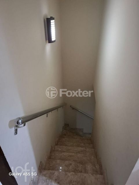 Image 7 - 869749