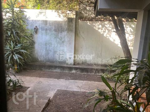 Image 10 - 869774