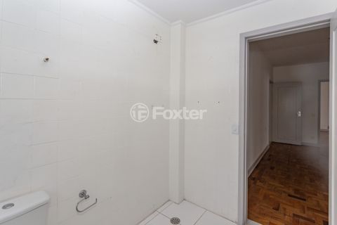 Image 17 - 869776