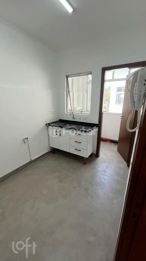 Image 2 - 869777