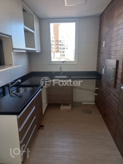 Image 6 - 869786