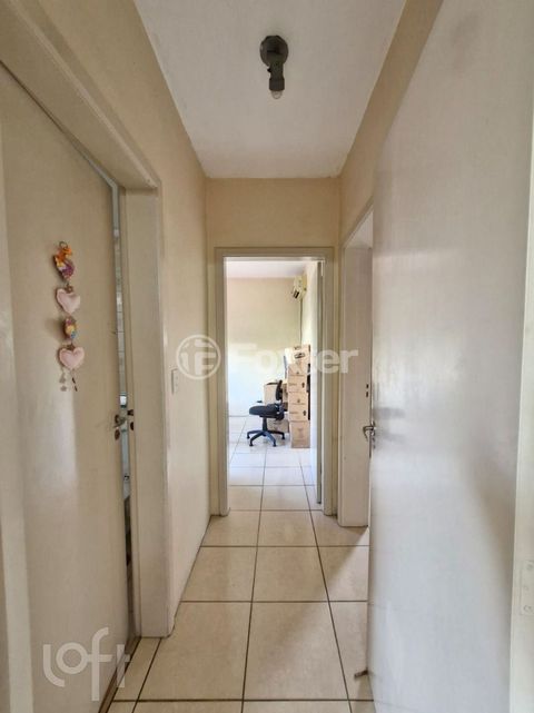 Image 4 - 869794