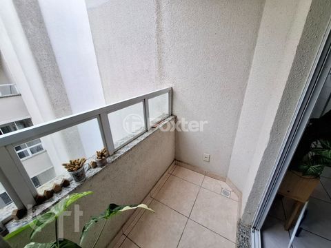 Image 7 - 869800