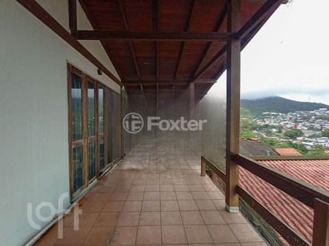 Image 7 - 869843