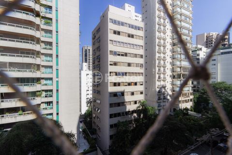 Image 12 - 869853