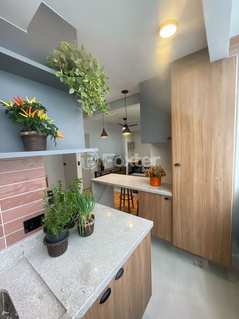 Image 6 - 869862