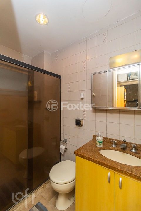 Image 7 - 869904