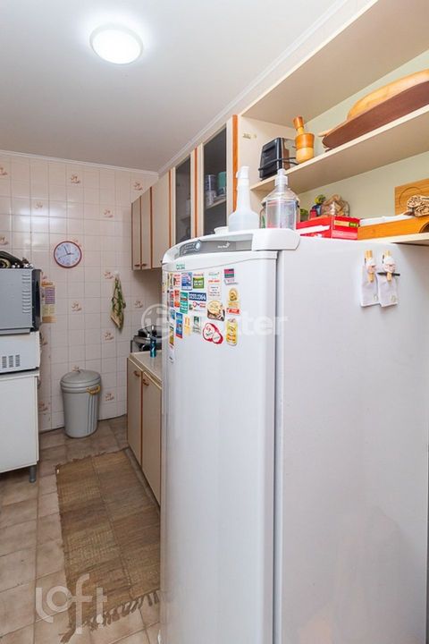 Image 8 - 869904