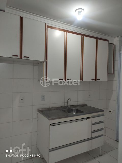Image 3 - 869905