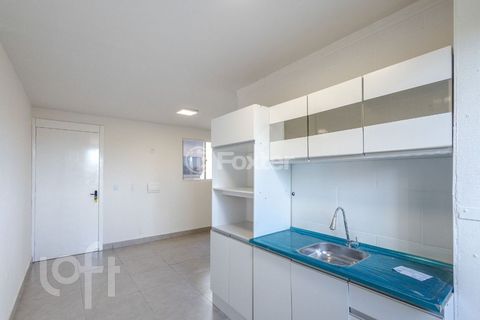 Image 8 - 869912