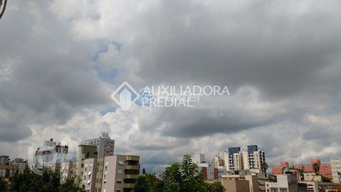 Image 8 - 869914