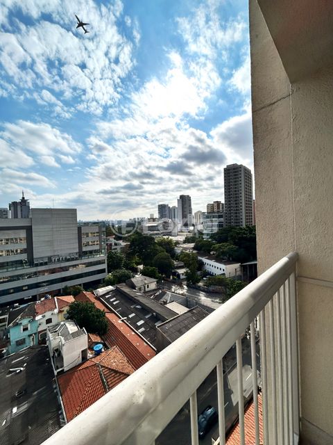 Image 11 - 869921