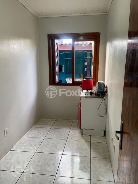 Image 7 - 869933