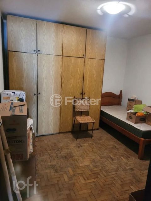 Image 7 - 869943