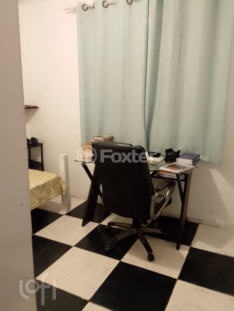 Image 7 - 869947