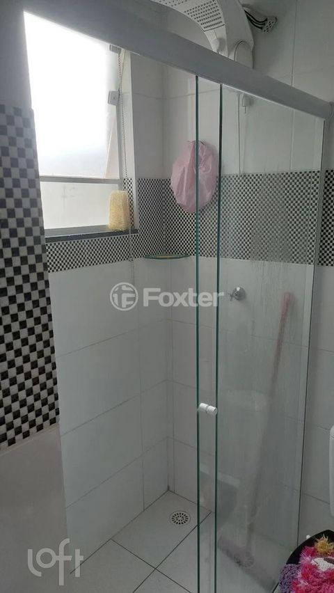 Image 8 - 869956