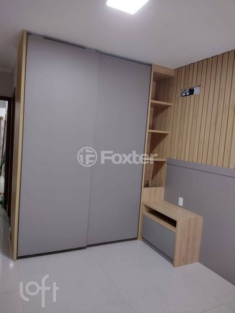 Image 7 - 869960