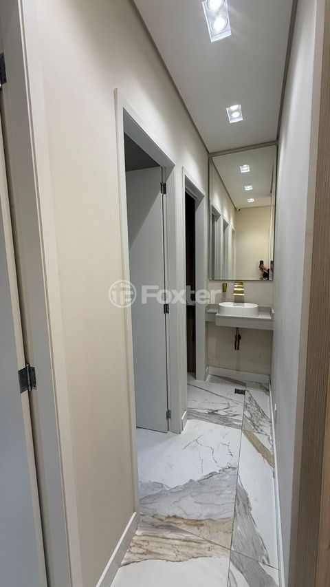 Image 8 - 869988