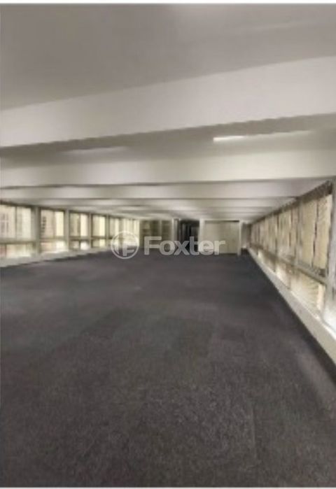 Image 4 - 870008