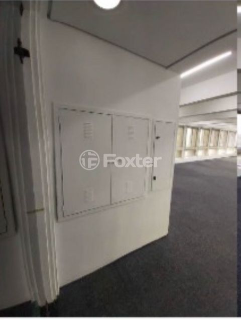Image 3 - 870008