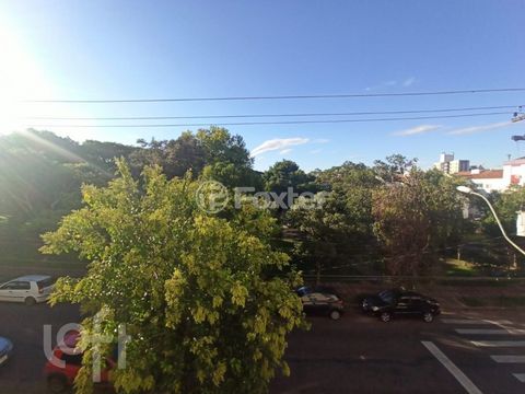 Image 17 - 870012