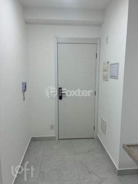 Image 5 - 870029